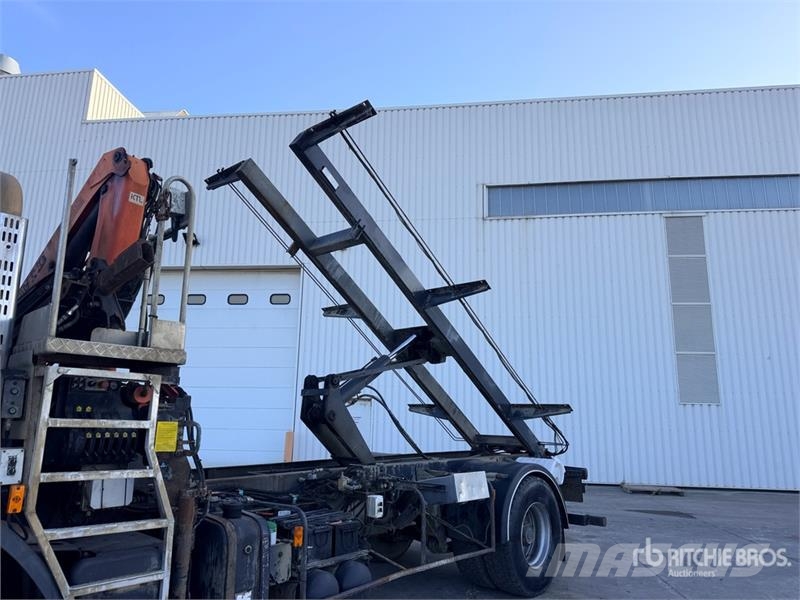 Renault Palfinger PK4501 2600 kg on  Renault Premium 4x2 C Kranwagen