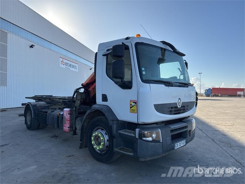 Renault Palfinger PK4501 2600 kg on  Renault Premium 4x2 C Kranwagen