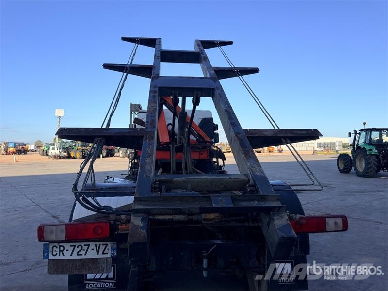 Renault Palfinger PK4501 2600 kg on  Renault Premium 4x2 C Kranwagen