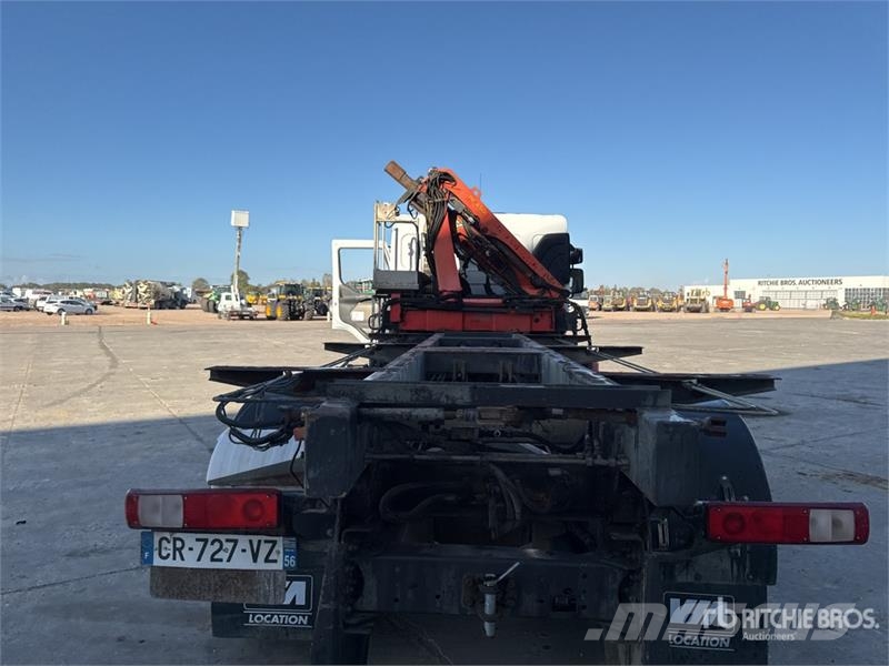 Renault Palfinger PK4501 2600 kg on  Renault Premium 4x2 C Kranwagen
