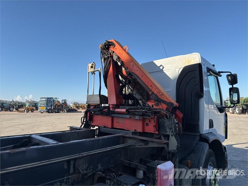 Renault Palfinger PK4501 2600 kg on  Renault Premium 4x2 C Kranwagen