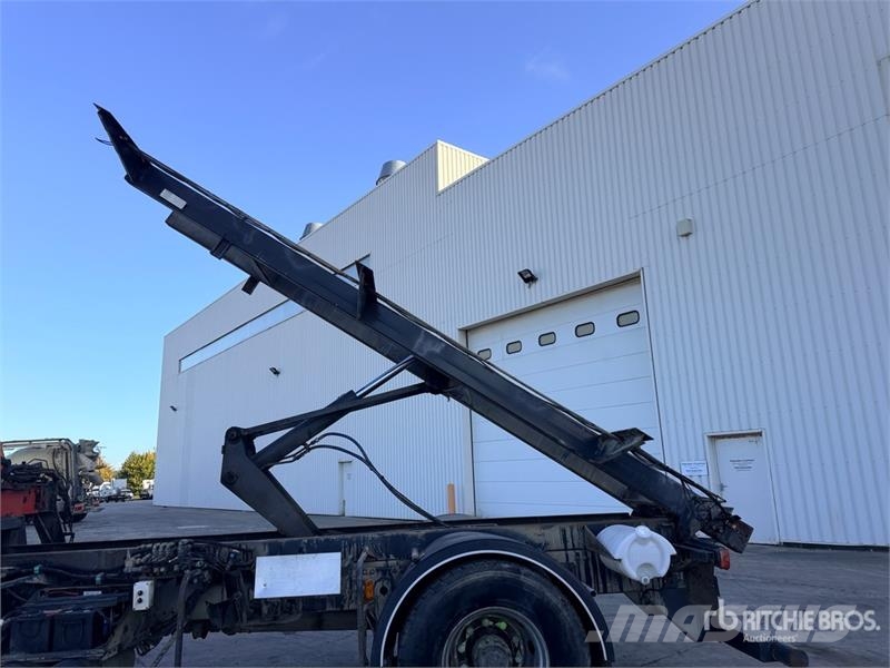 Renault Palfinger PK4501 2600 kg on  Renault Premium 4x2 C Kranwagen