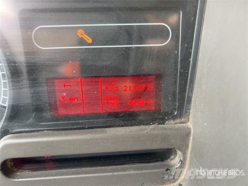 Renault PK16001-KB 3900 kg on Renault Premium Lander 380 D شاحنات الرافعات