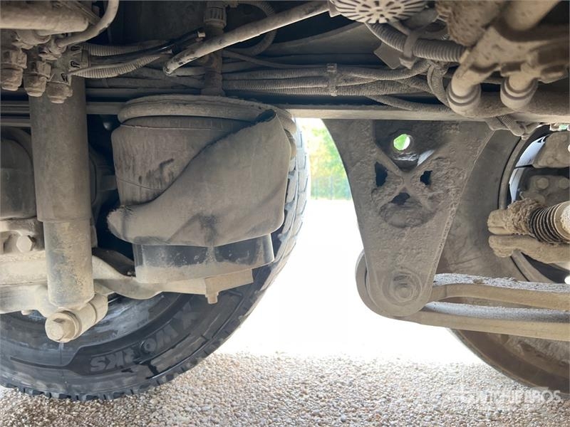 Renault PK16001-KB 3900 kg on Renault Premium Lander 380 D شاحنات الرافعات