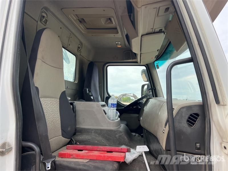 Renault PK16001-KB 3900 kg on Renault Premium Lander 380 D شاحنات الرافعات