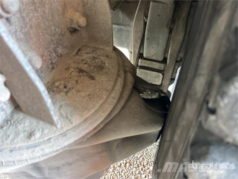 Renault PK16001-KB 3900 kg on Renault Premium Lander 380 D شاحنات الرافعات