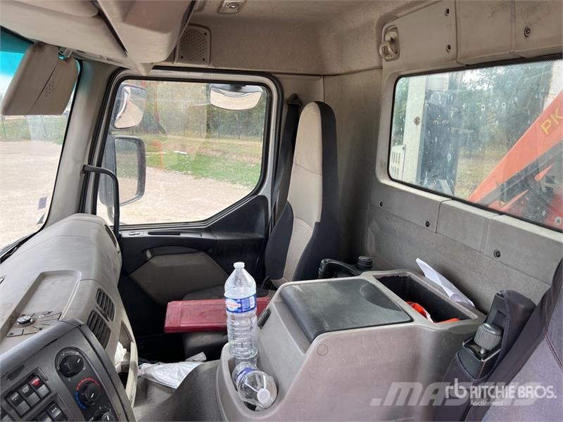 Renault PK16001-KB 3900 kg on Renault Premium Lander 380 D شاحنات الرافعات