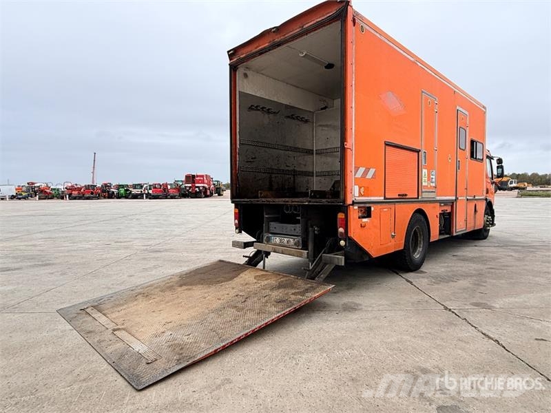Renault Premium 4x2 Camion Base De Vie Service Truck Közúti karbantartó haszongépek