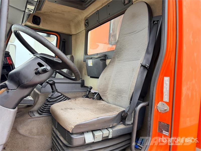 Renault Premium 4x2 Camion Base De Vie Service Truck Közúti karbantartó haszongépek