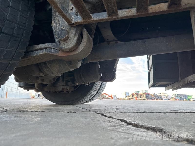 Renault Premium Camion Plateau 4x2 Flatbed Truck شاحنات مسطحة/مفصلية الجوانب