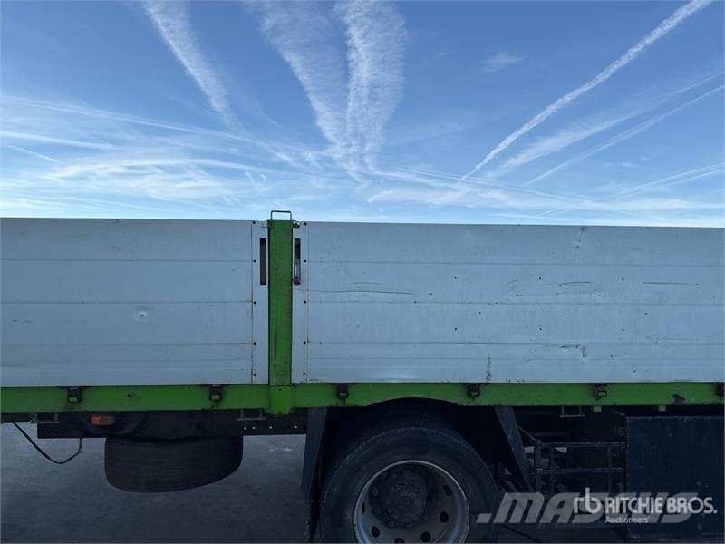 Renault Premium Camion Plateau 4x2 Flatbed Truck شاحنات مسطحة/مفصلية الجوانب