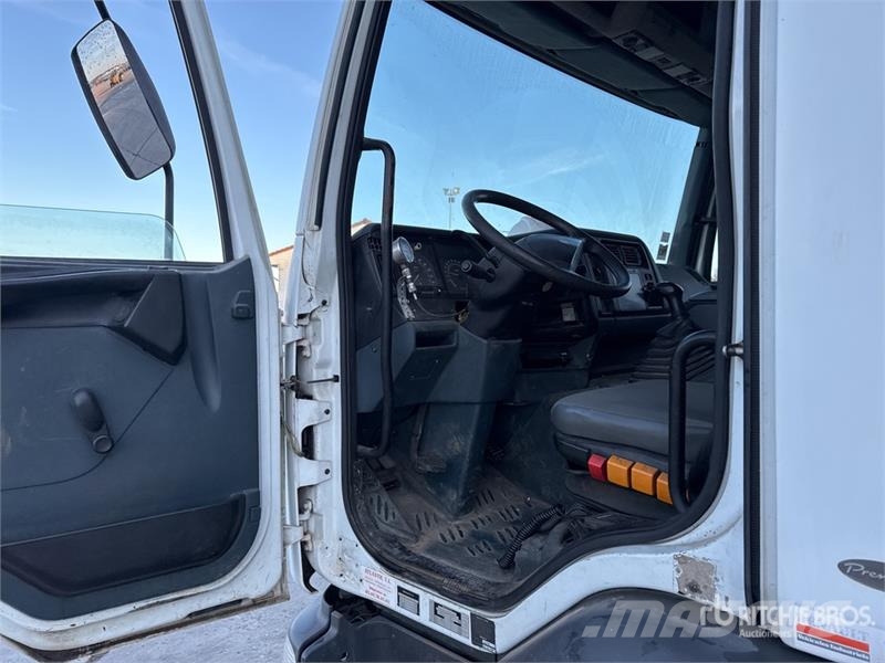 Renault Premium Camion Plateau 4x2 Flatbed Truck شاحنات مسطحة/مفصلية الجوانب