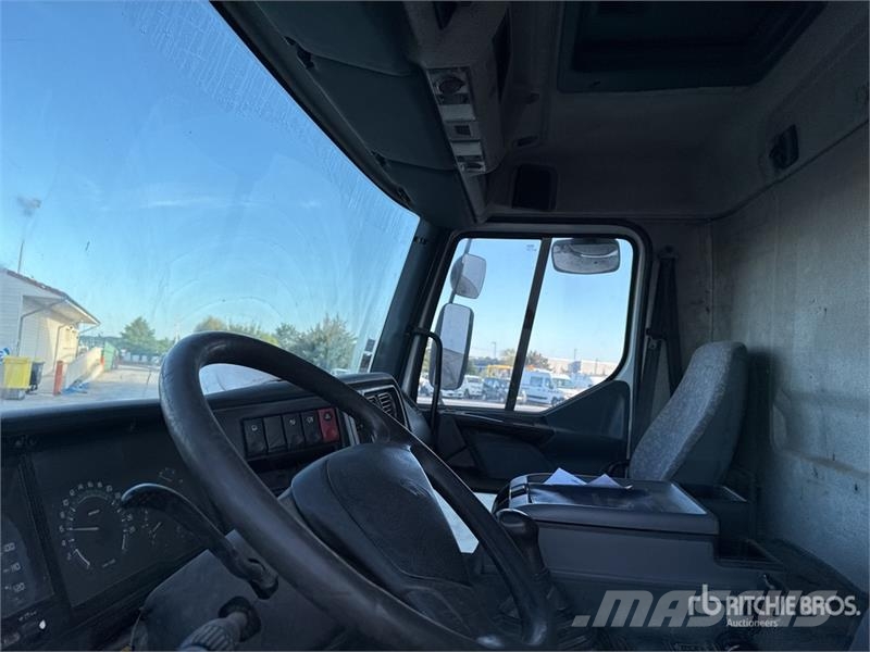 Renault Premium Camion Plateau 4x2 Flatbed Truck شاحنات مسطحة/مفصلية الجوانب