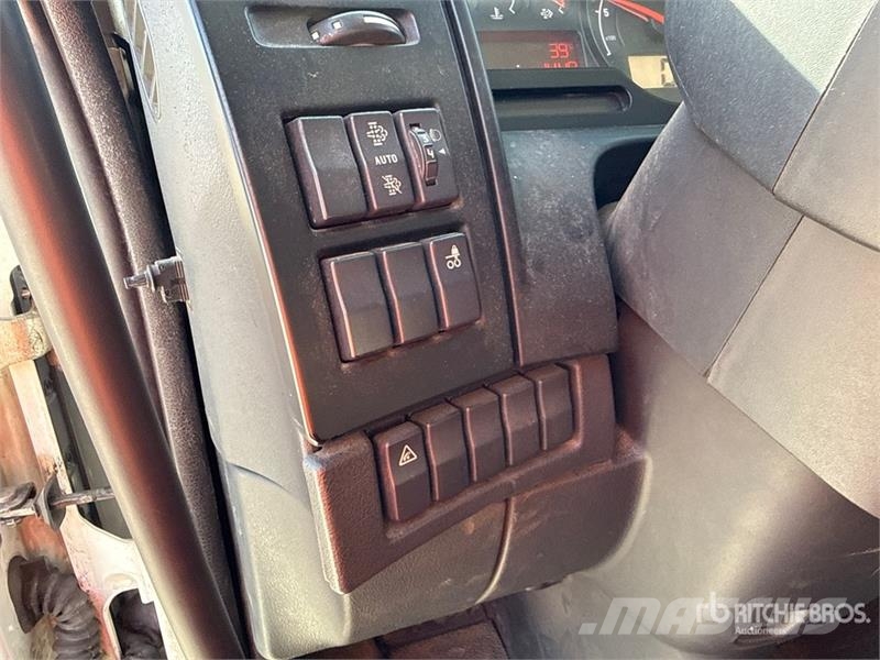Renault Premium D26 Wide 6x2 Waste Collection Truck Komunalni tovornjaki