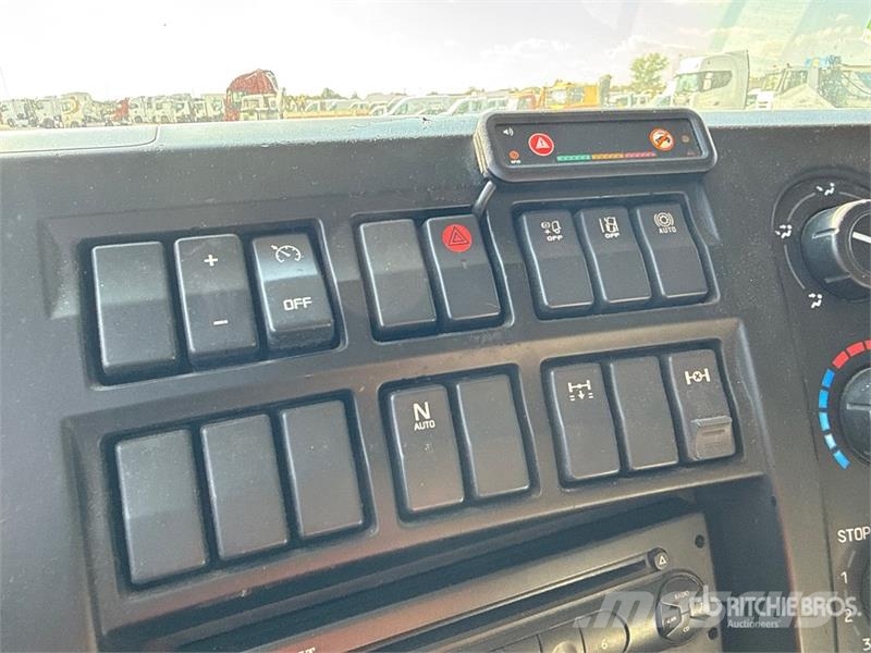 Renault Premium D26 Wide 6x2 Waste Collection Truck Komunalni tovornjaki
