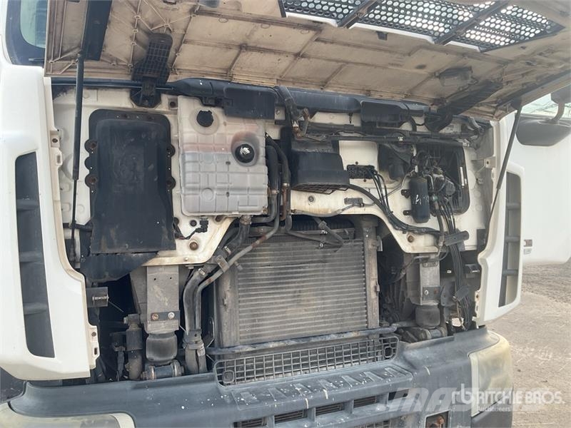Renault Premium Lander 430.19 T3M 4x4 S/A Sleeper Truck Tr Trekkvogner