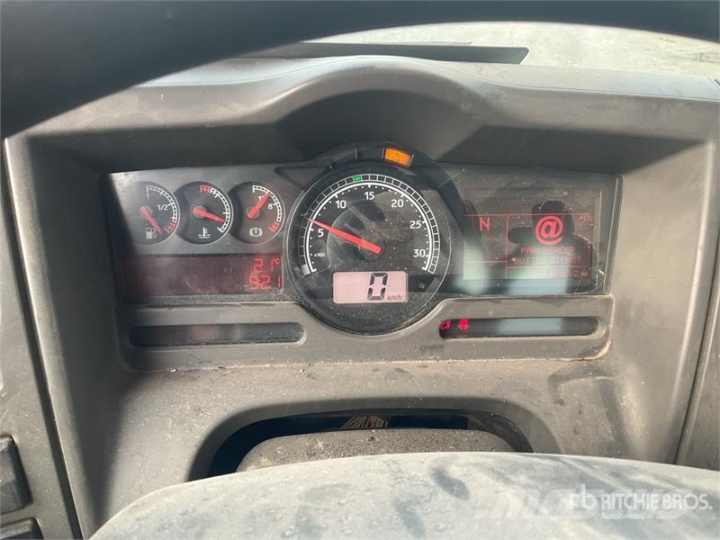 Renault Premium Lander 430.19 T3M 4x4 S/A Sleeper Truck Tr Trekkvogner