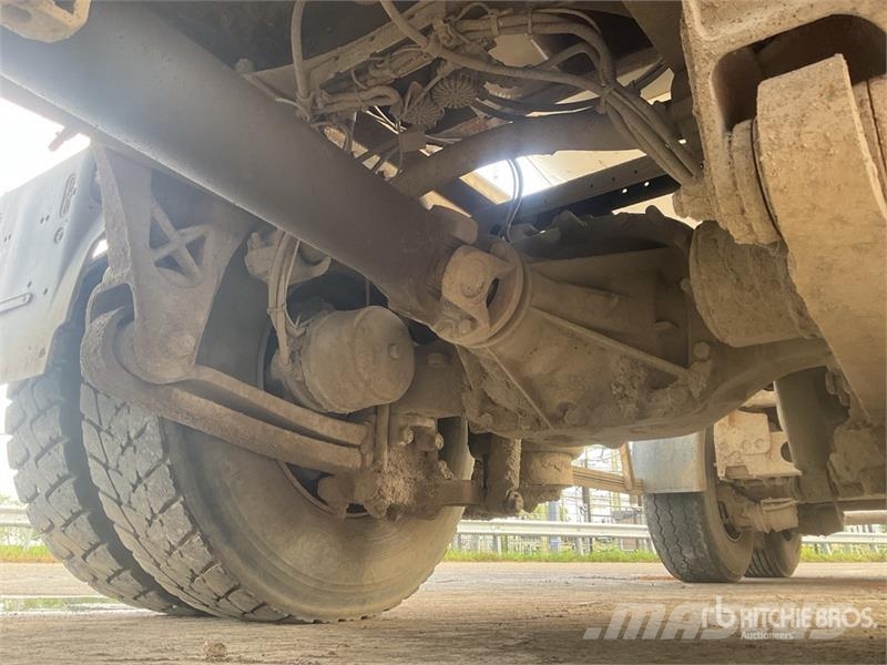 Renault Premium Lander 430.19 T3M 4x4 S/A Sleeper Truck Tr Trekkvogner