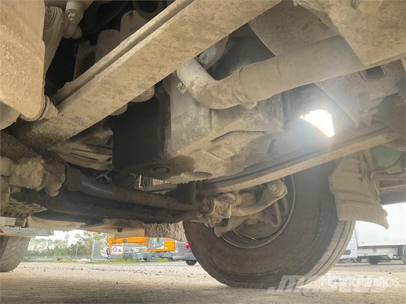 Renault Premium Lander 430.19 T3M 4x4 S/A Sleeper Truck Tr Trekkvogner