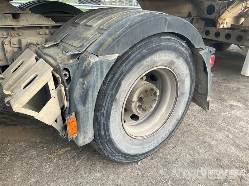 Renault Premium Lander 430.19 T3M 4x4 S/A Sleeper Truck Tr Trekkvogner