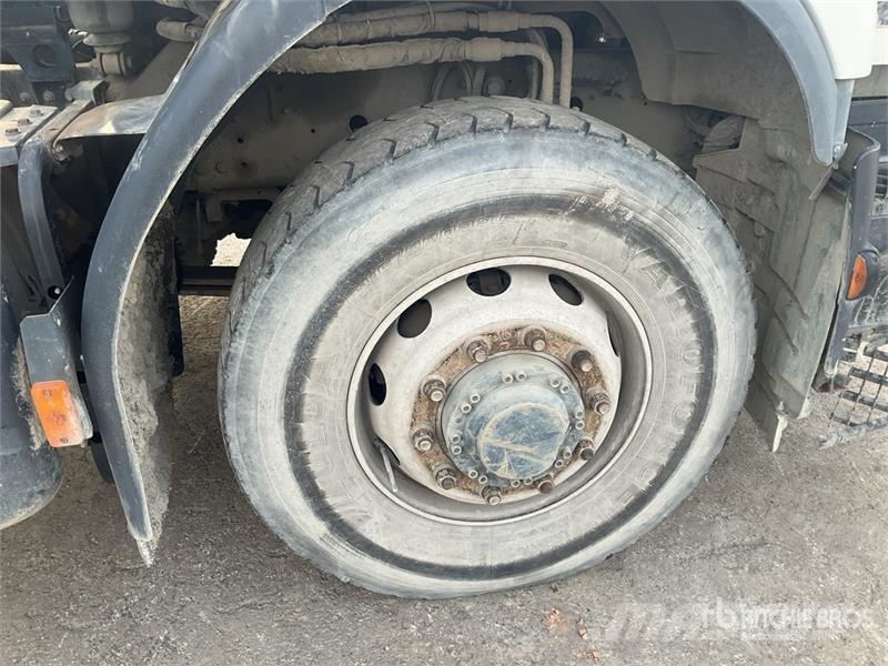 Renault Premium Lander 430.19 T3M 4x4 S/A Sleeper Truck Tr Trekkvogner