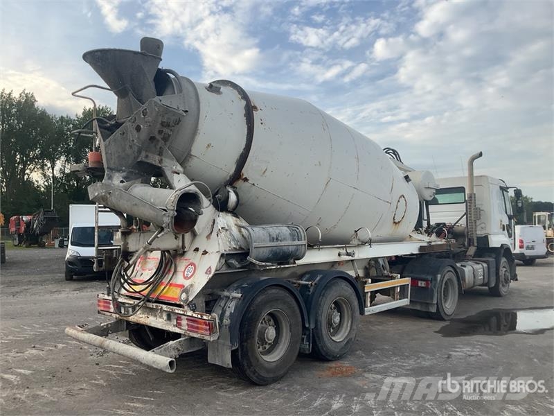 Renault Premium Lander 430.19 T3M 4x4 S/A Sleeper Truck Tr Trekkvogner