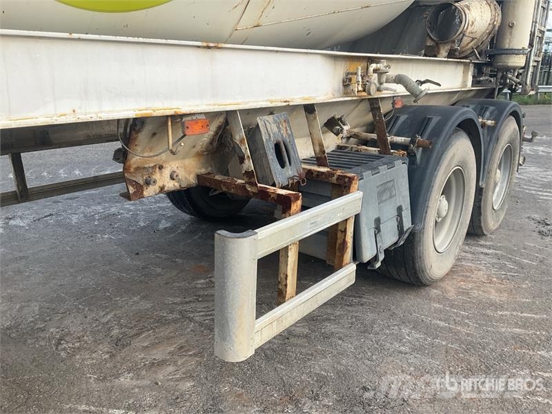 Renault Premium Lander 430.19 T3M 4x4 S/A Sleeper Truck Tr Trekkvogner