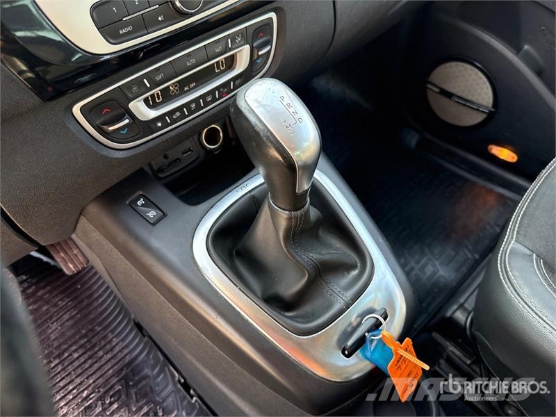 Renault Scenic X-Mod Automobile Automobili