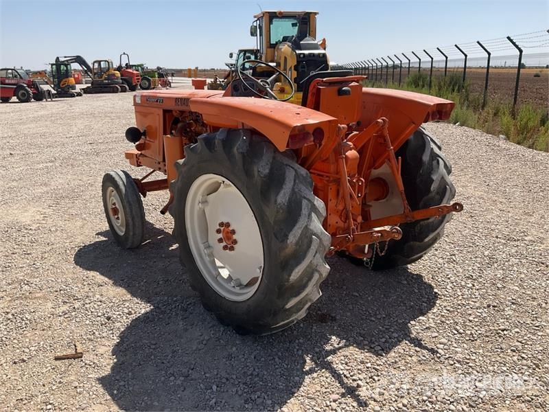 Renault Super 7E 2WD Tractor Tractoren