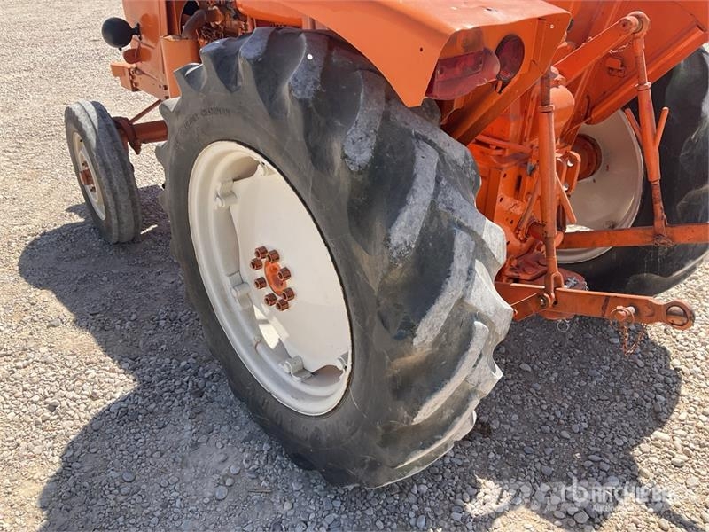 Renault Super 7E 2WD Tractor Tractoren