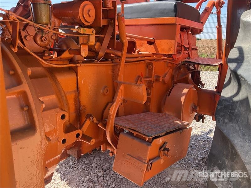 Renault Super 7E 2WD Tractor Tractoren
