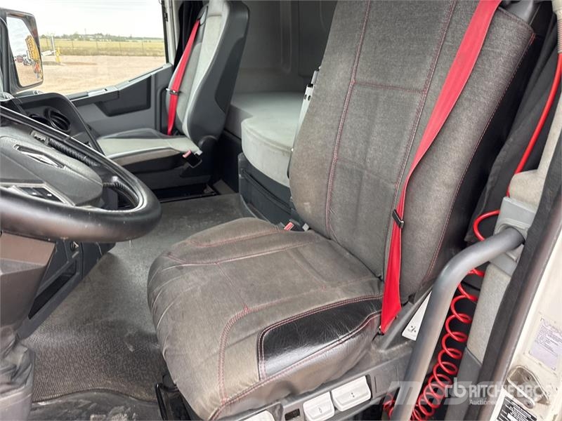 Renault T460 中古トラクターヘッド | トレーラーヘッド