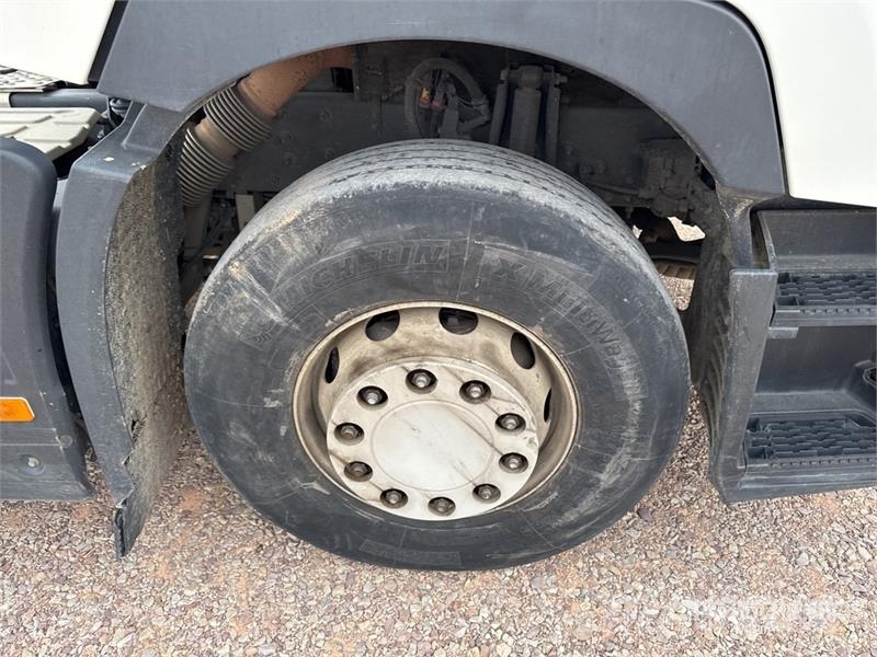 Renault T460 中古トラクターヘッド | トレーラーヘッド