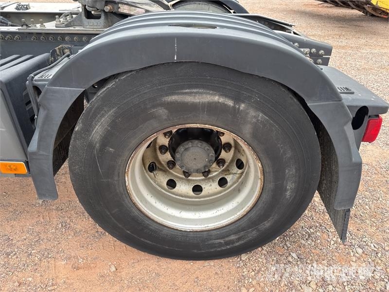 Renault T460 中古トラクターヘッド | トレーラーヘッド