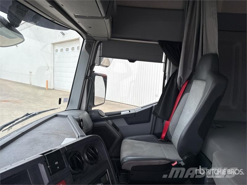 Renault T460 Τράκτορες