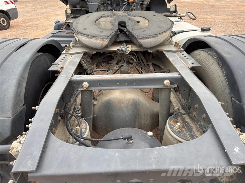 Renault T460 中古トラクターヘッド | トレーラーヘッド