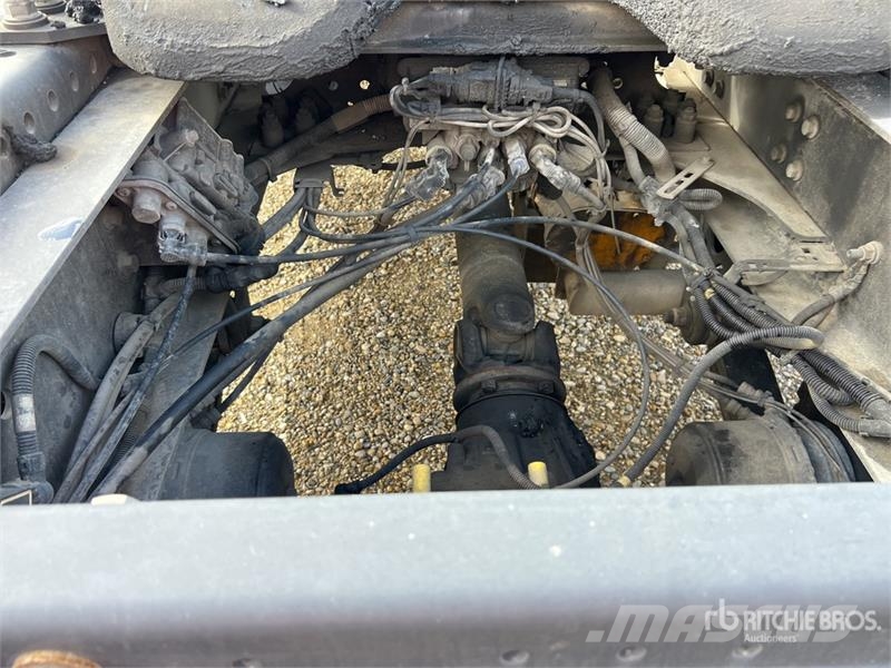 Renault T460 COMFORT 4x2 Tracteur Routier Cabine Couchette Vlačilci