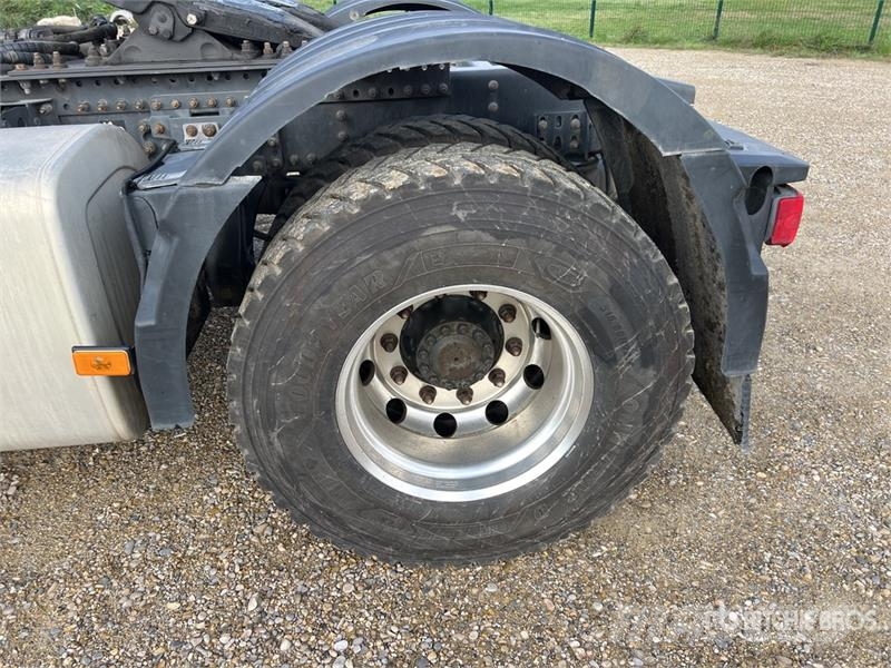 Renault T460 COMFORT 4x2 Tracteur Routier Cabine Couchette Vlačilci