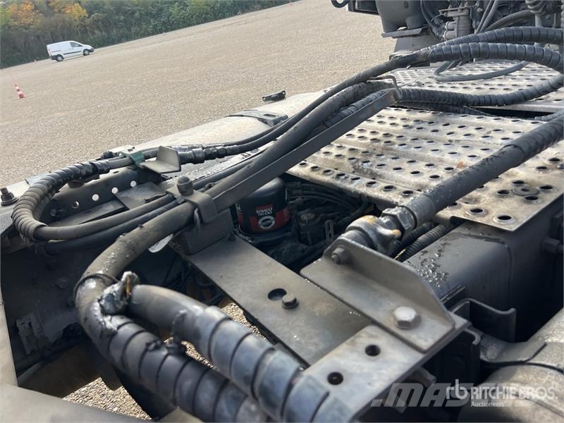 Renault T460 COMFORT 4x2 Tracteur Routier Cabine Couchette Vlačilci