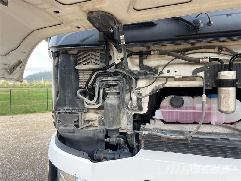 Renault T460 COMFORT 4x2 Tracteur Routier Cabine Couchette Vlačilci