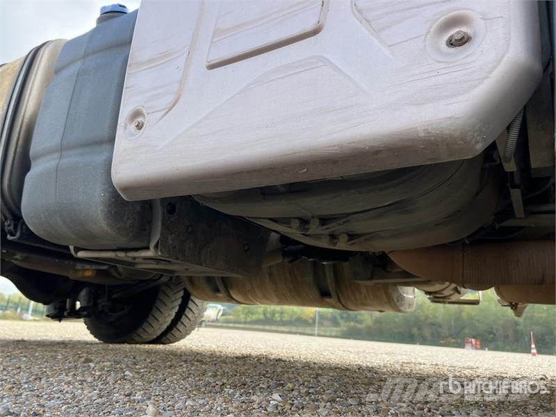 Renault T460 COMFORT 4x2 Tracteur Routier Cabine Couchette Vlačilci