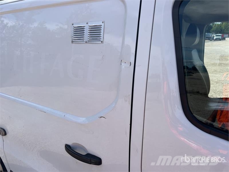 Renault Trafic Lätta skåpbilar
