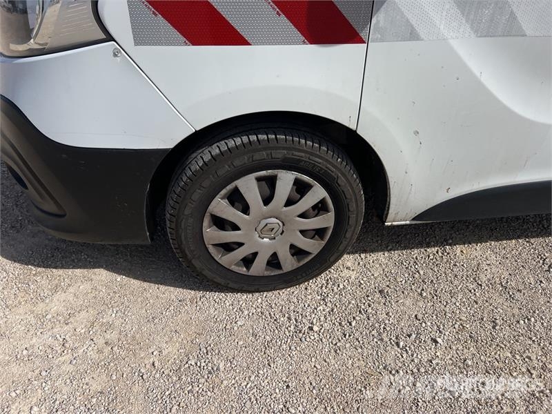 Renault Trafic Lätta skåpbilar