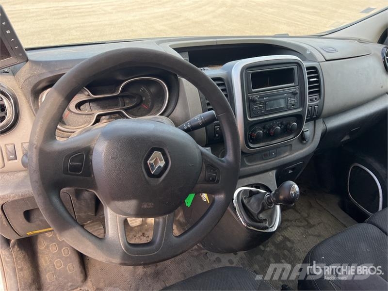 Renault Trafic Lätta skåpbilar