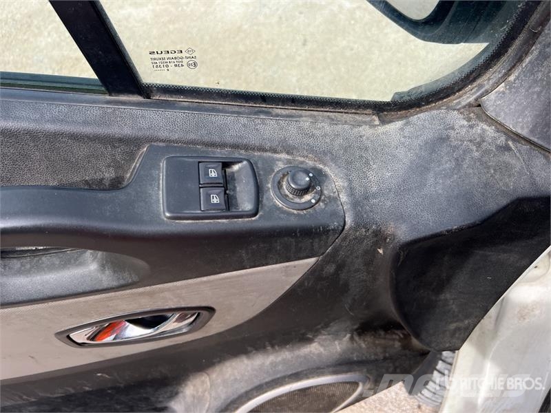 Renault Trafic Lätta skåpbilar
