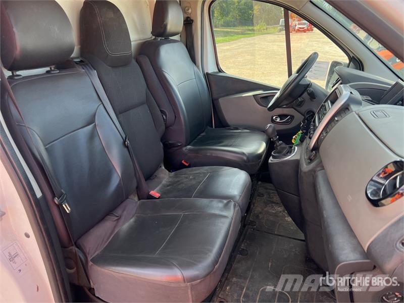 Renault Trafic Lätta skåpbilar
