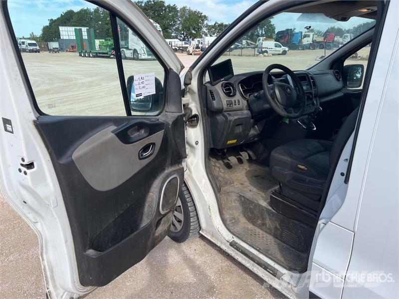 Renault Trafic Lätta skåpbilar