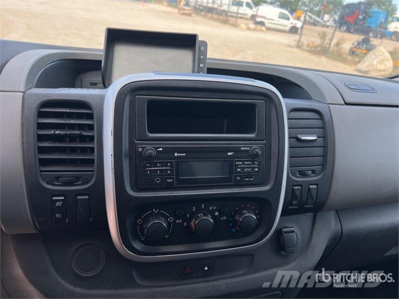 Renault Trafic Lätta skåpbilar
