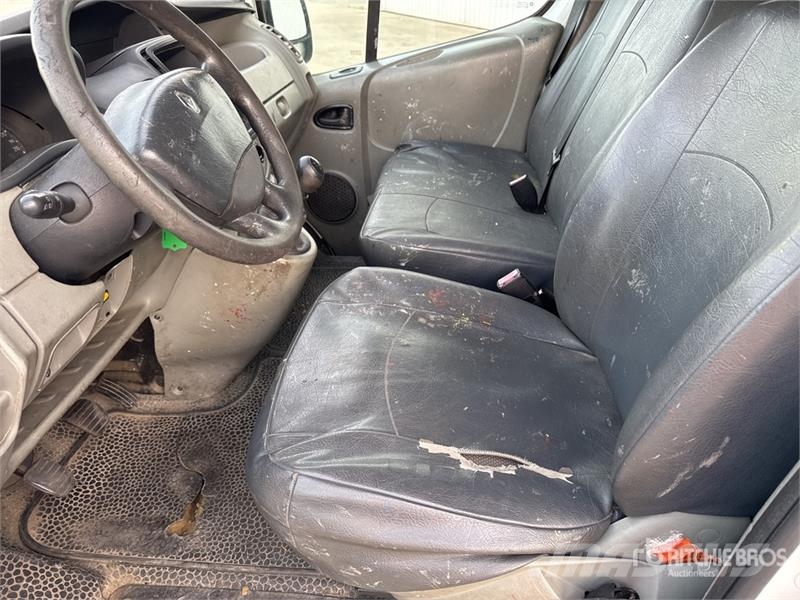 Renault Trafic Lätta skåpbilar