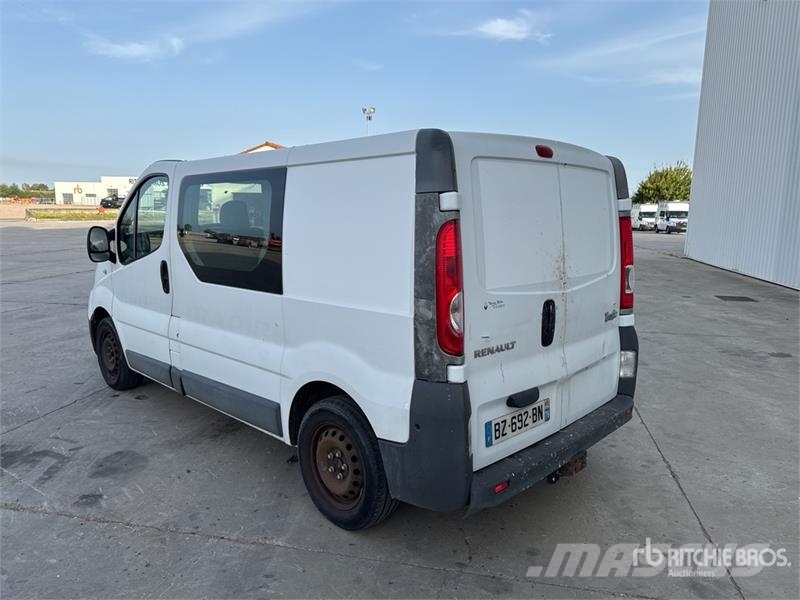 Renault Trafic Lätta skåpbilar